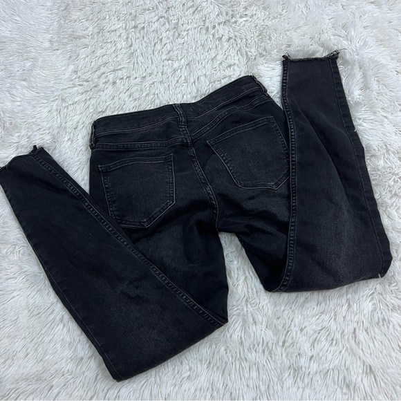 We The Free CRVY Black Washed Straight Jeans Size 25 - Picture 10 of 12